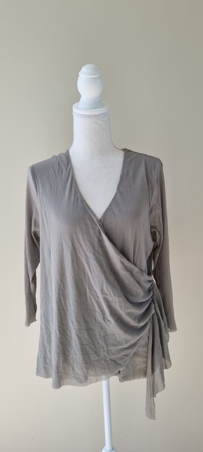 David Carmody Top Size 18