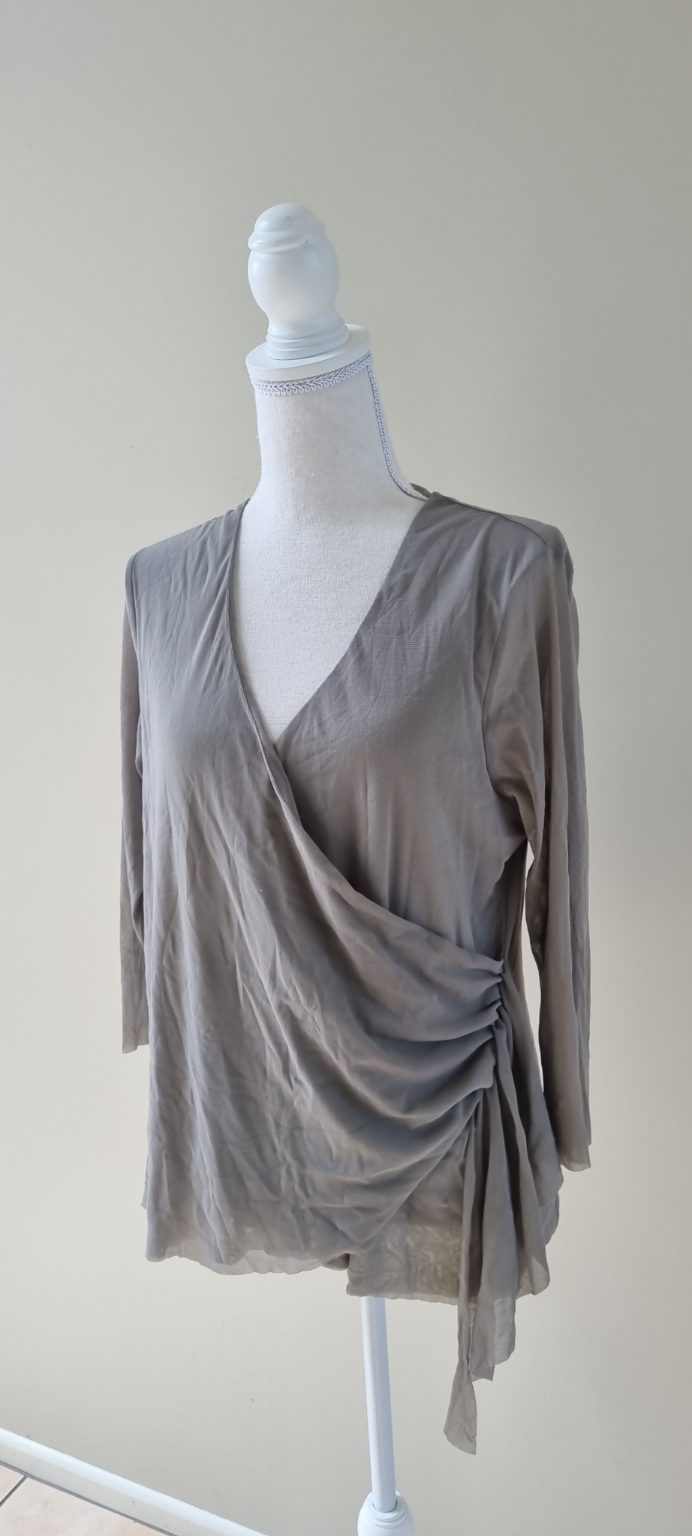 David Carmody Top Size 18, image 2