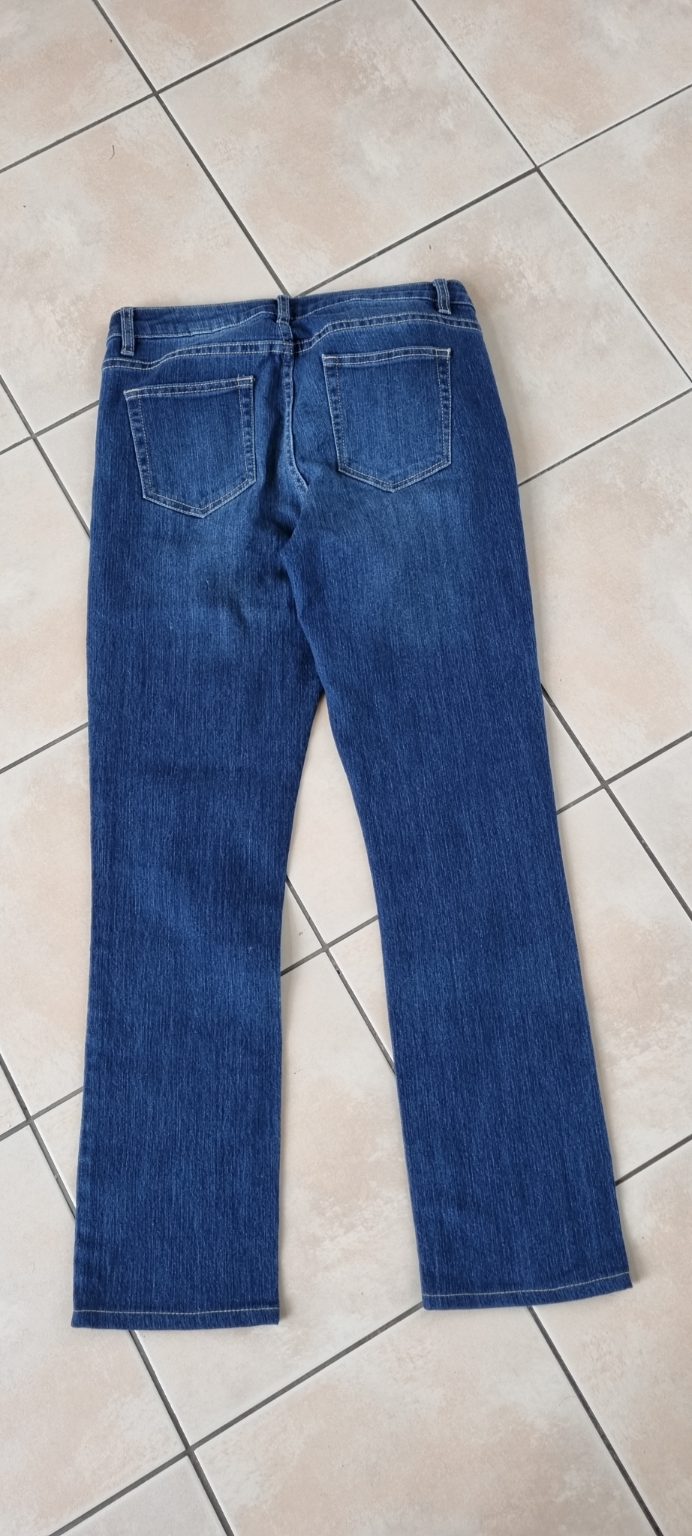 Max Blue Jeans size 12, image 2