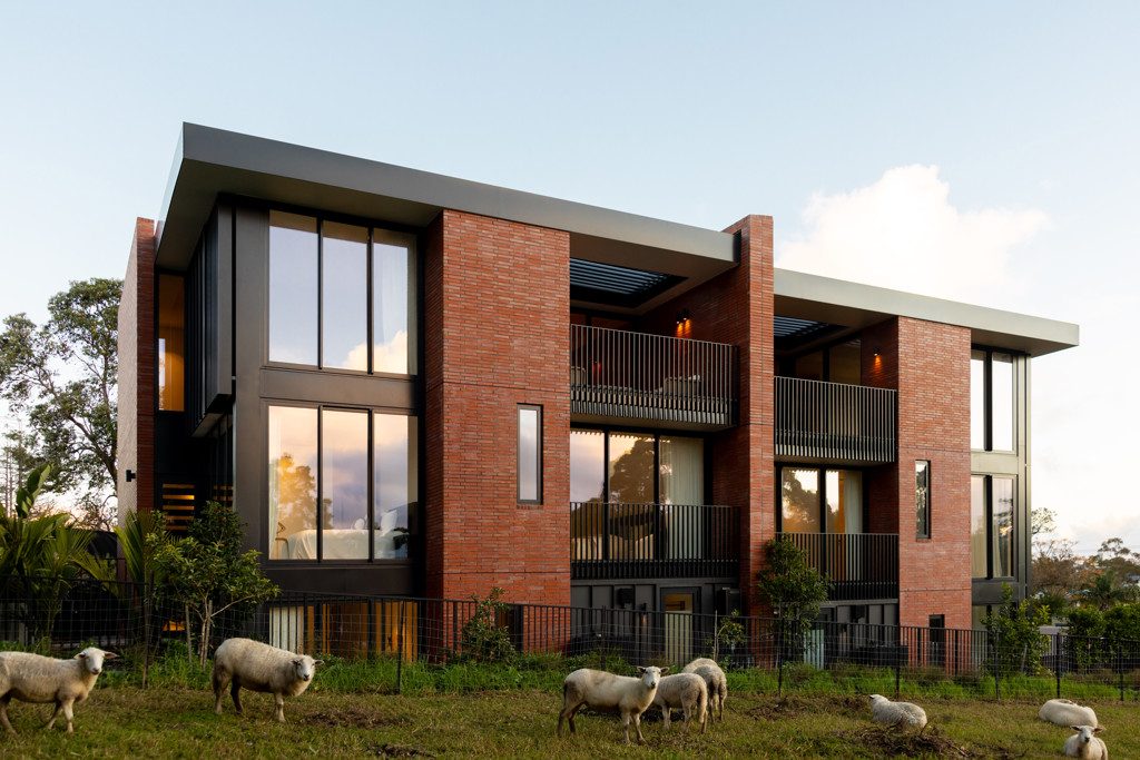 Sleek. Sophisticated. Architecturally Iconic. — slide 1