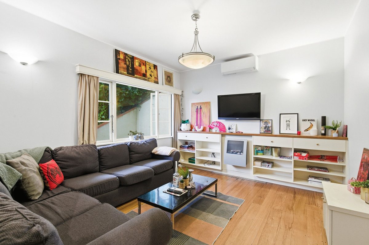 REFRESHED ART DECO CITY PAD — slide 3