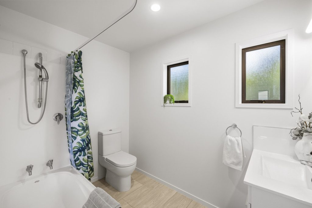 Freehold, views + double glazing — slide 11