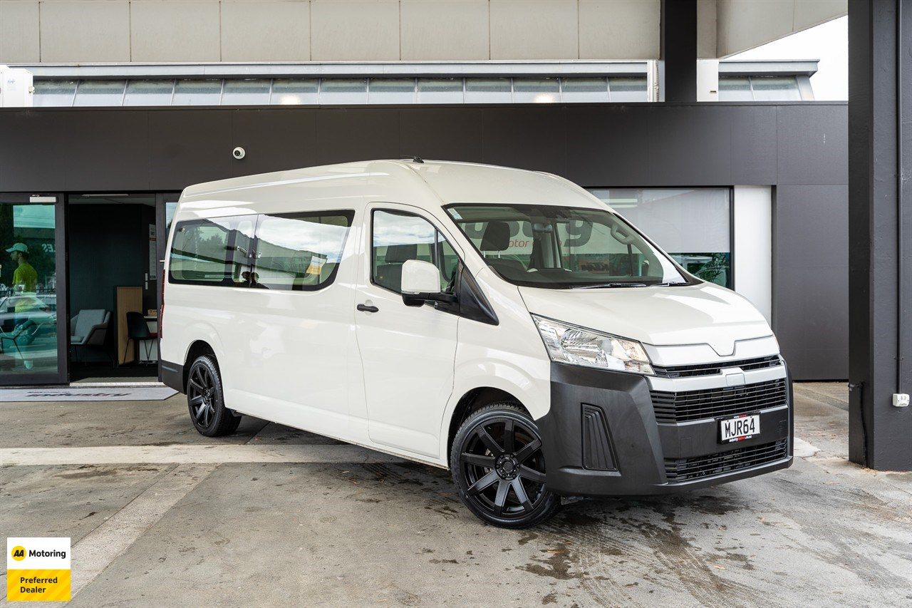 2019 Toyota Hiace ZX GVN 2.8DT NZ New | Trade Me Motors