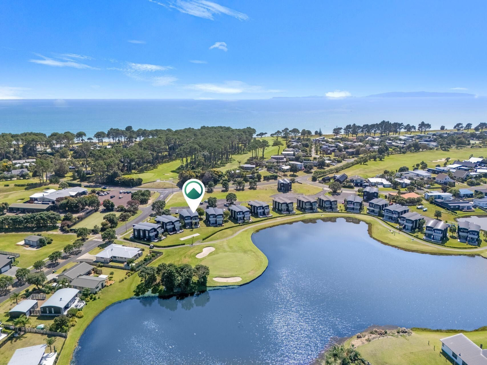 Lakefront Holiday Escape or Smart Investment! — slide 1