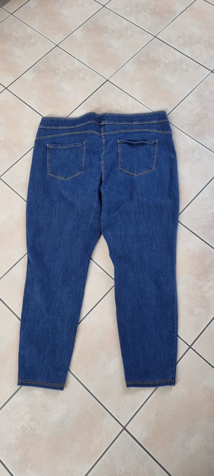 Sara Blue Jeans size 20, image 2