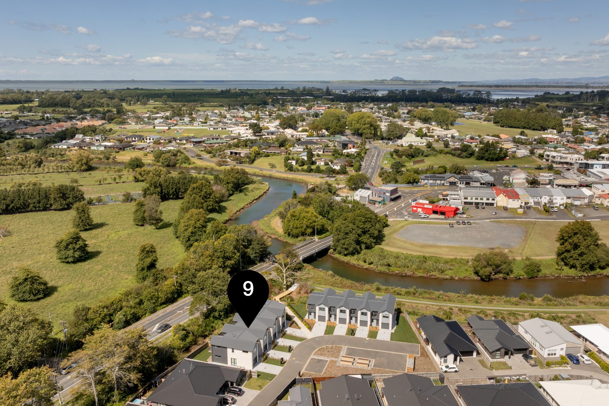 Brand New & Complete! Move In Today! — slide 32