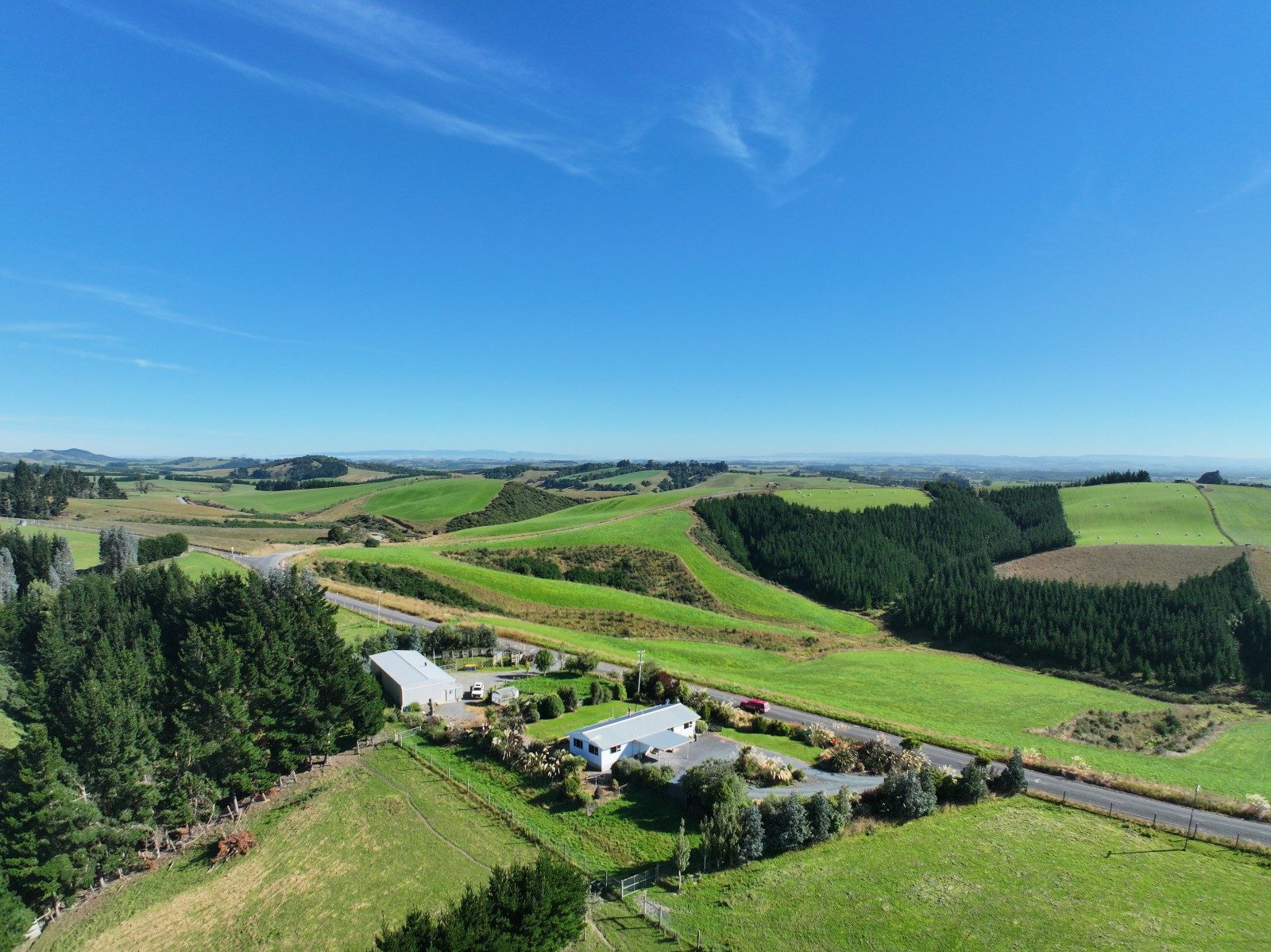 Family Lifestyle Near Balclutha — slide 2