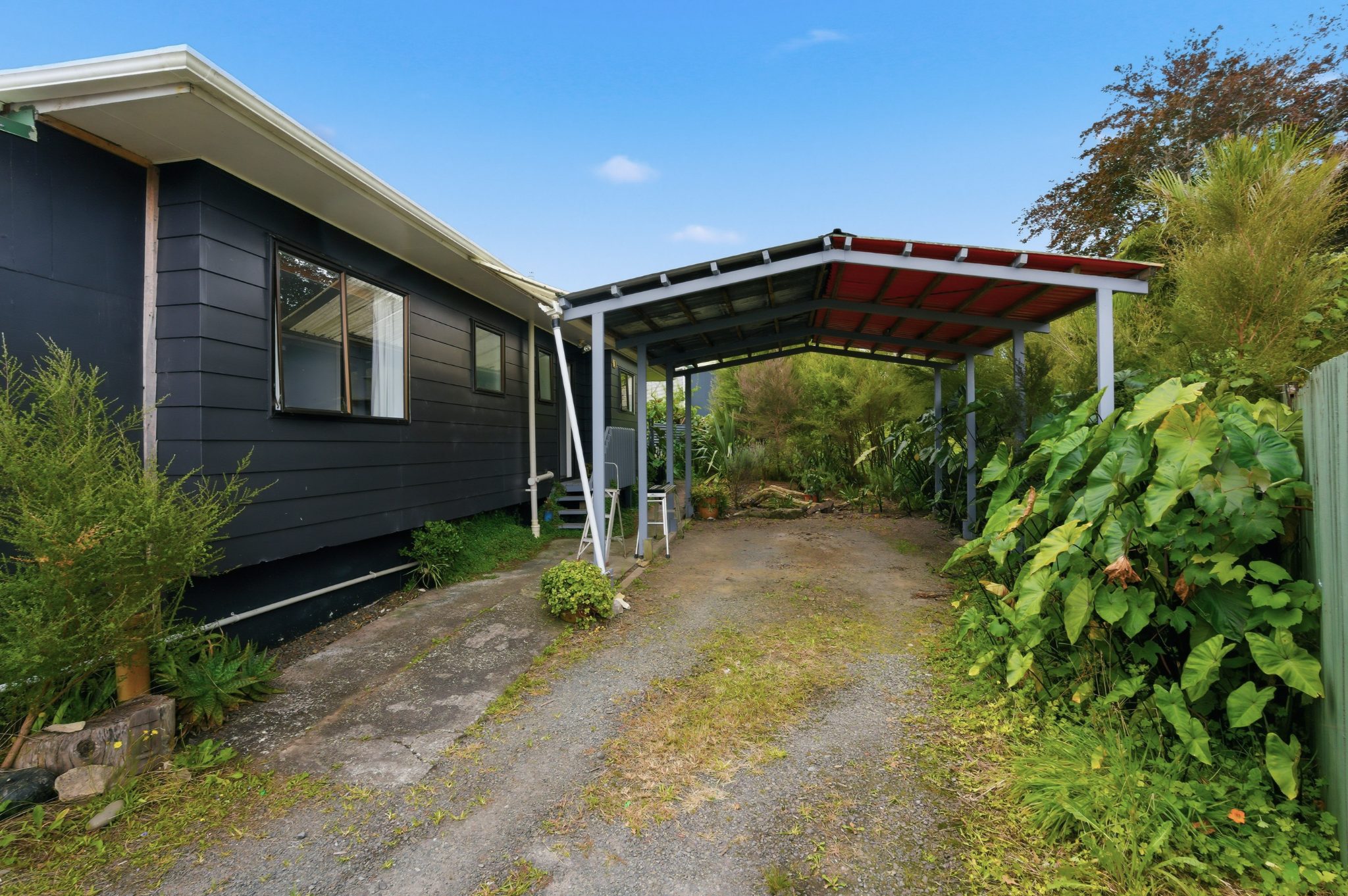 Fresh refurbishments are done- MUST sell! — slide 18