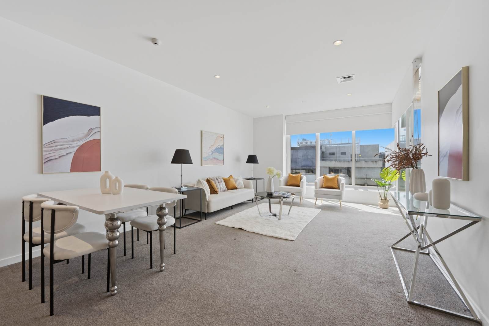 Affordable Luxury Top Location — slide 7