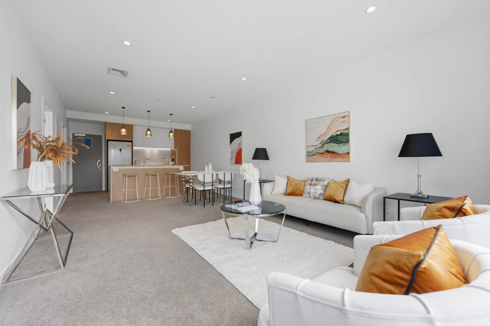 Affordable Luxury Top Location — slide 10