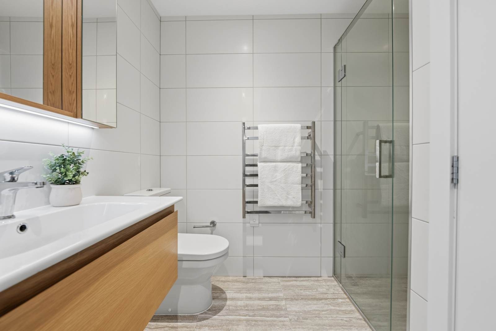 Affordable Luxury Top Location — slide 14