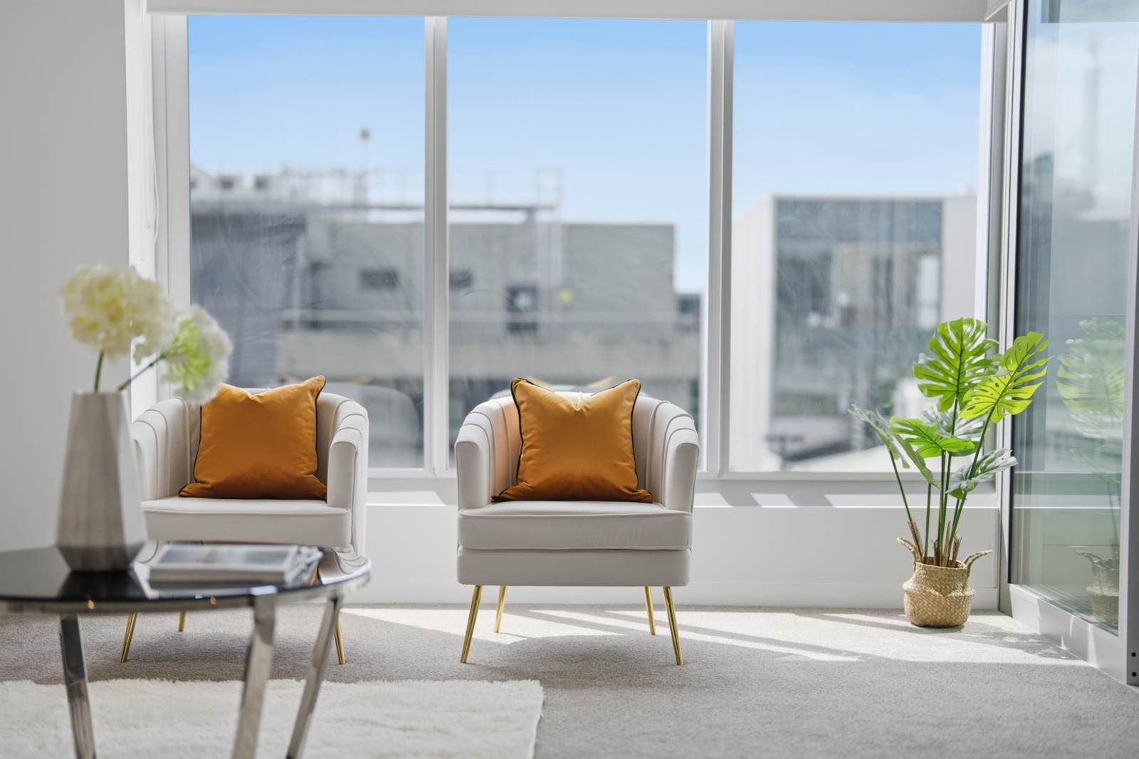 Affordable Luxury Top Location — slide 15