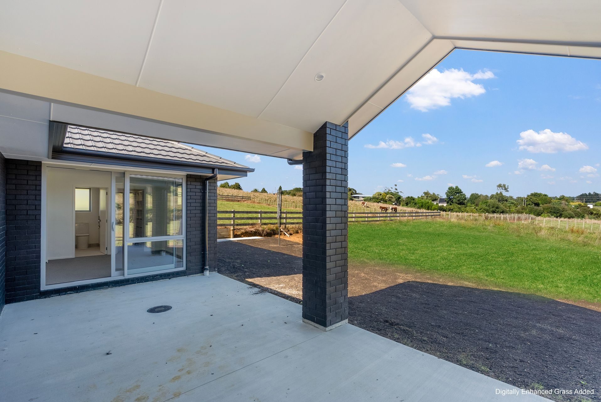 Stunning New Home On 3707m2 — slide 10