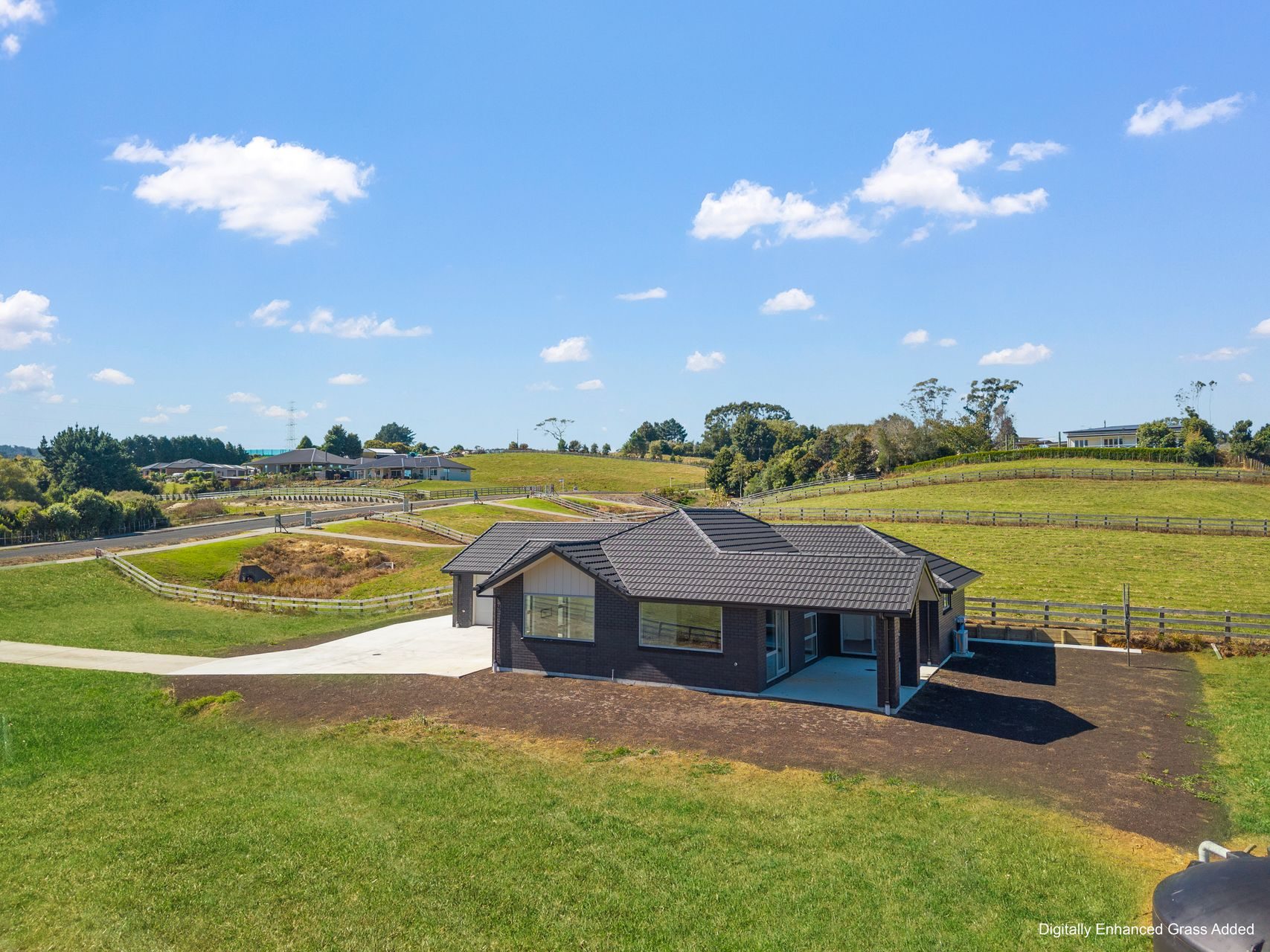 Stunning New Home On 3707m2 — slide 21
