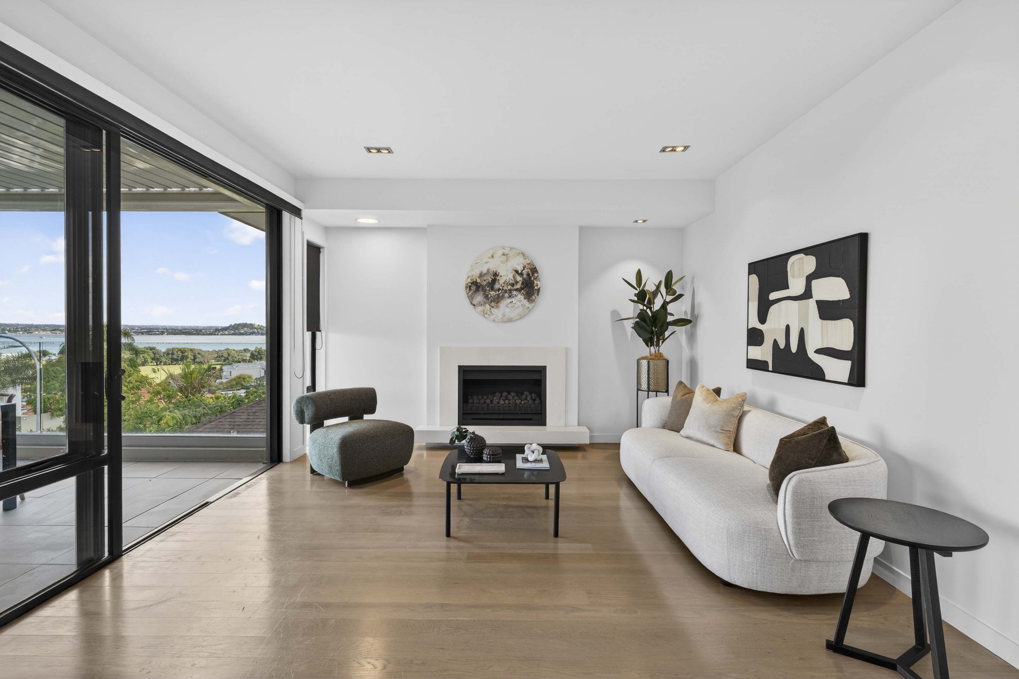 Luxury Lock-and-Leave with Views — slide 6