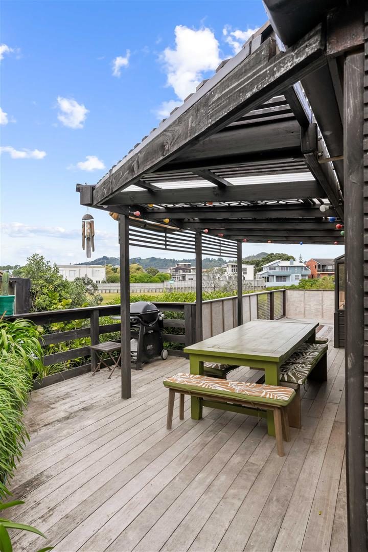 Epic Beach, Surf and Ocean Views — slide 33