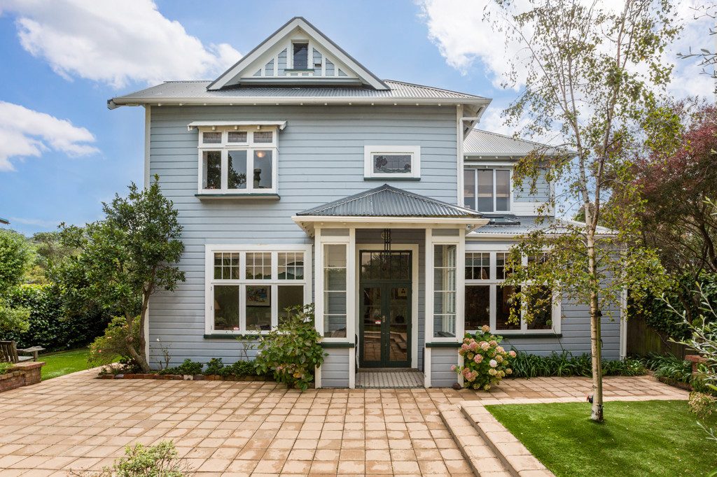 HOME WITH OUTDOOR LIVING ON THE TERRACE — slide 23