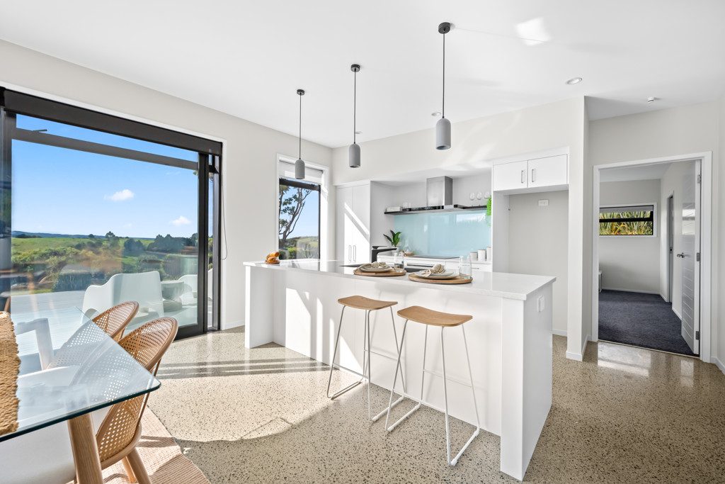 Modern Home, Rural Views — slide 6