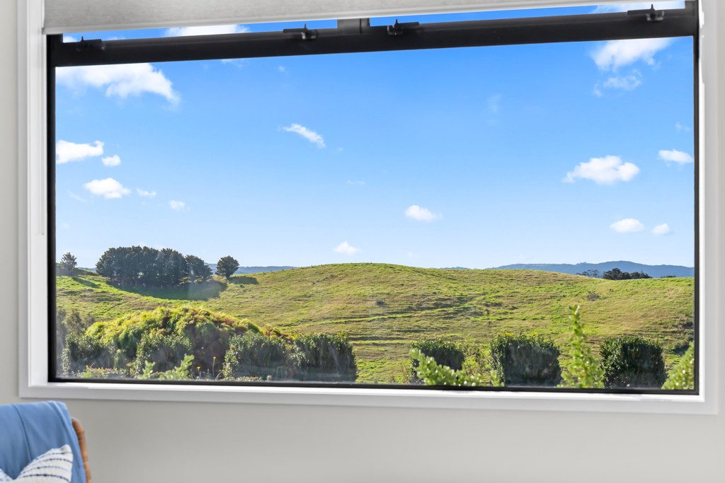 Modern Home, Rural Views — slide 14