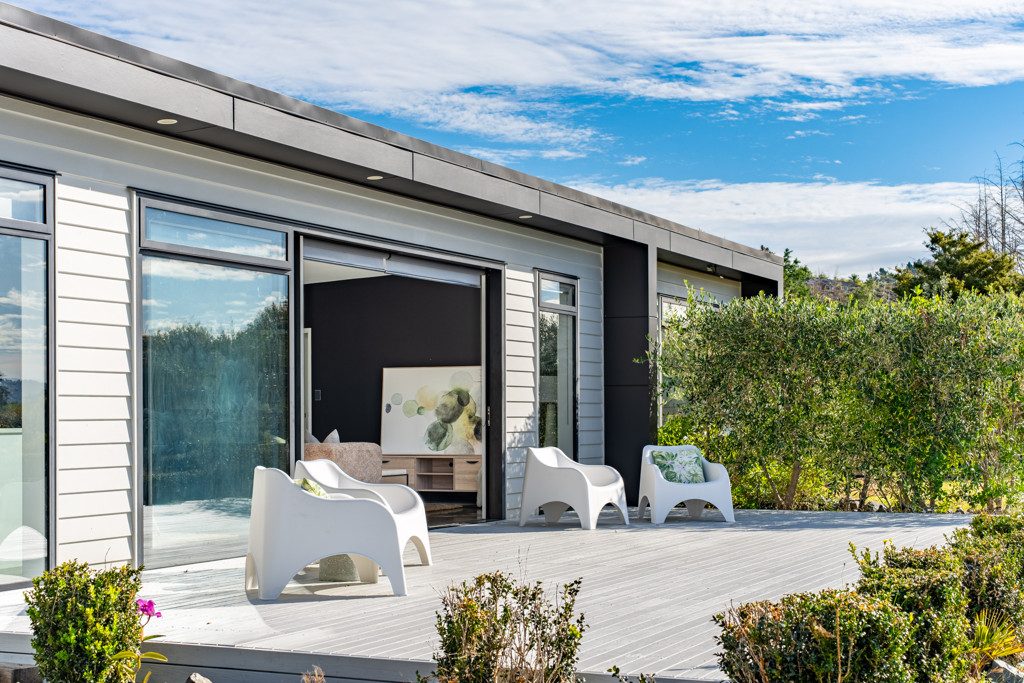 Modern Home, Rural Views — slide 17