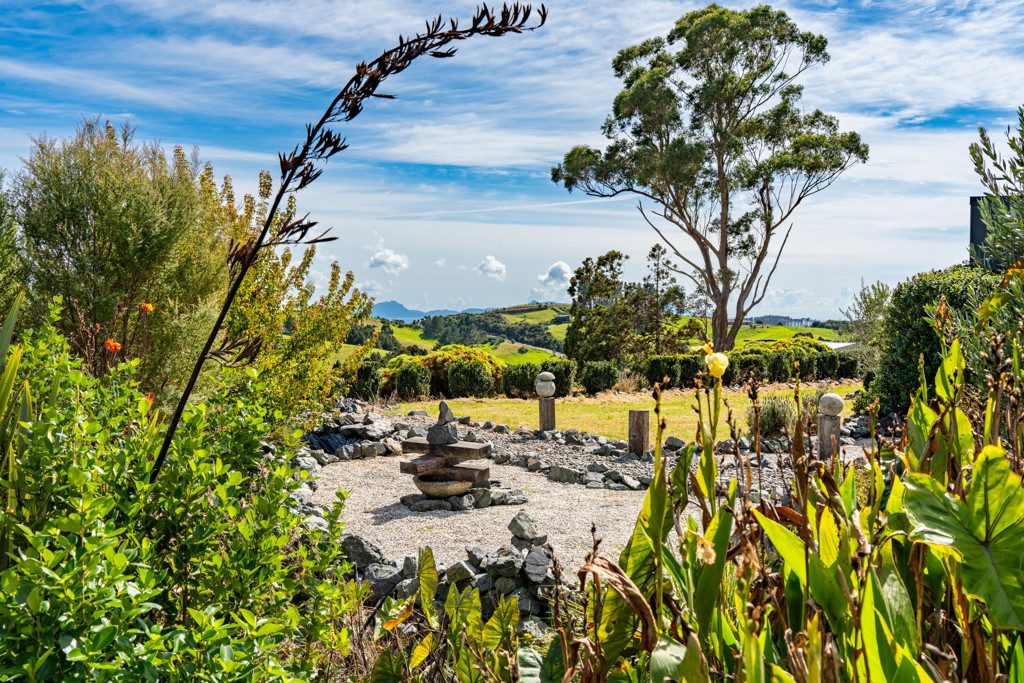 Modern Home, Rural Views — slide 26