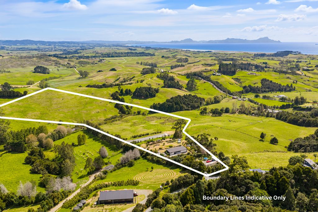 Modern Home, Rural Views — slide 37