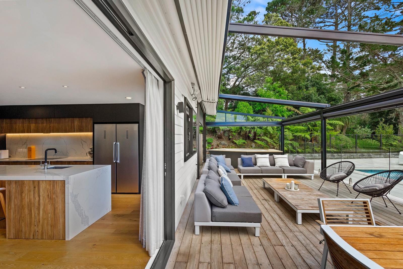 Private Luxury Living. — slide 13