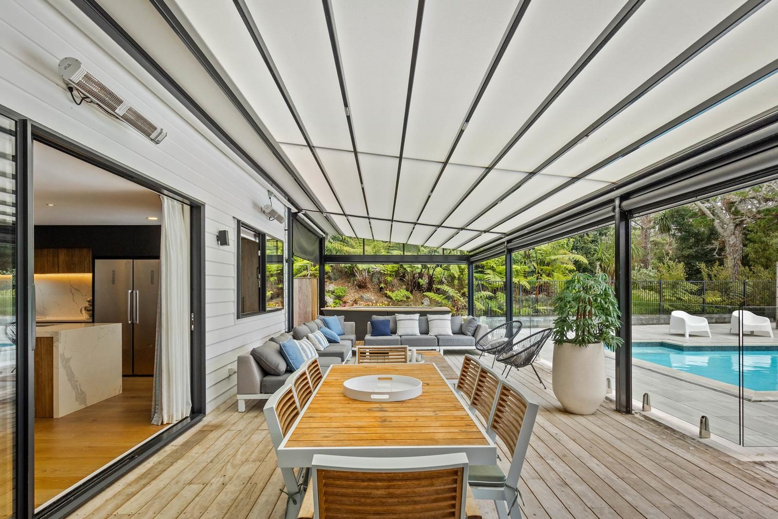 Private Luxury Living. — slide 15