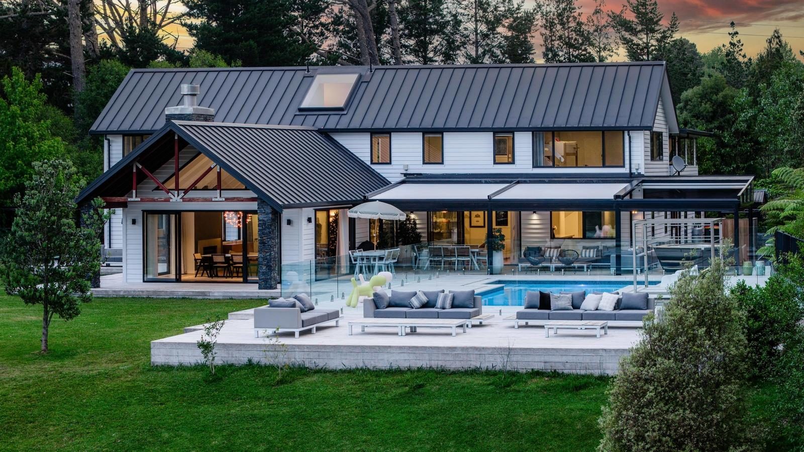 Private Luxury Living. — slide 6