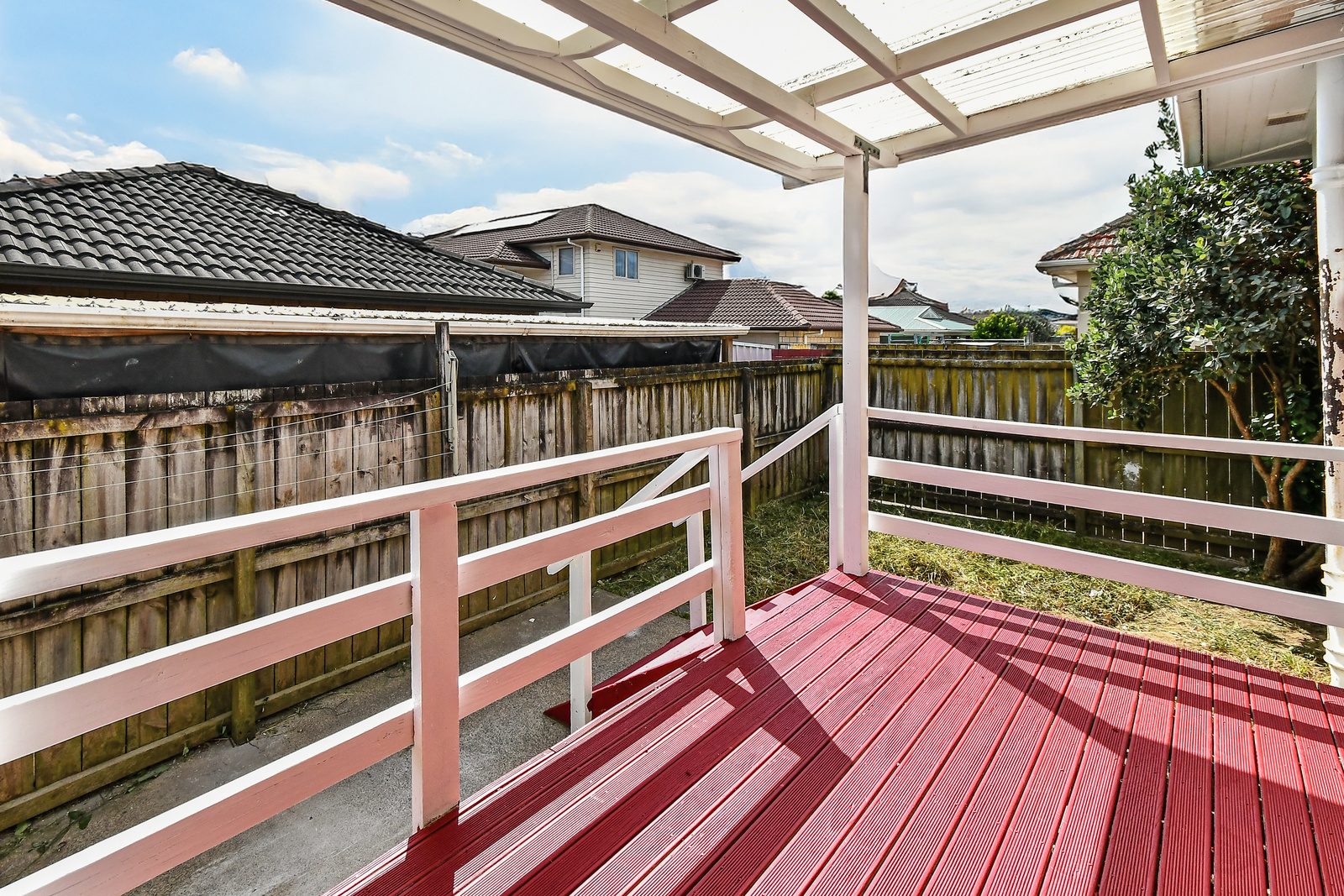Urgent Sale: Fully Renovated Brick Home! — slide 10
