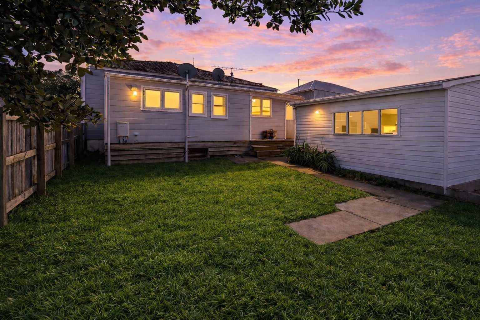Rare Petone Find - Live & Work Opportunity ! — slide 20
