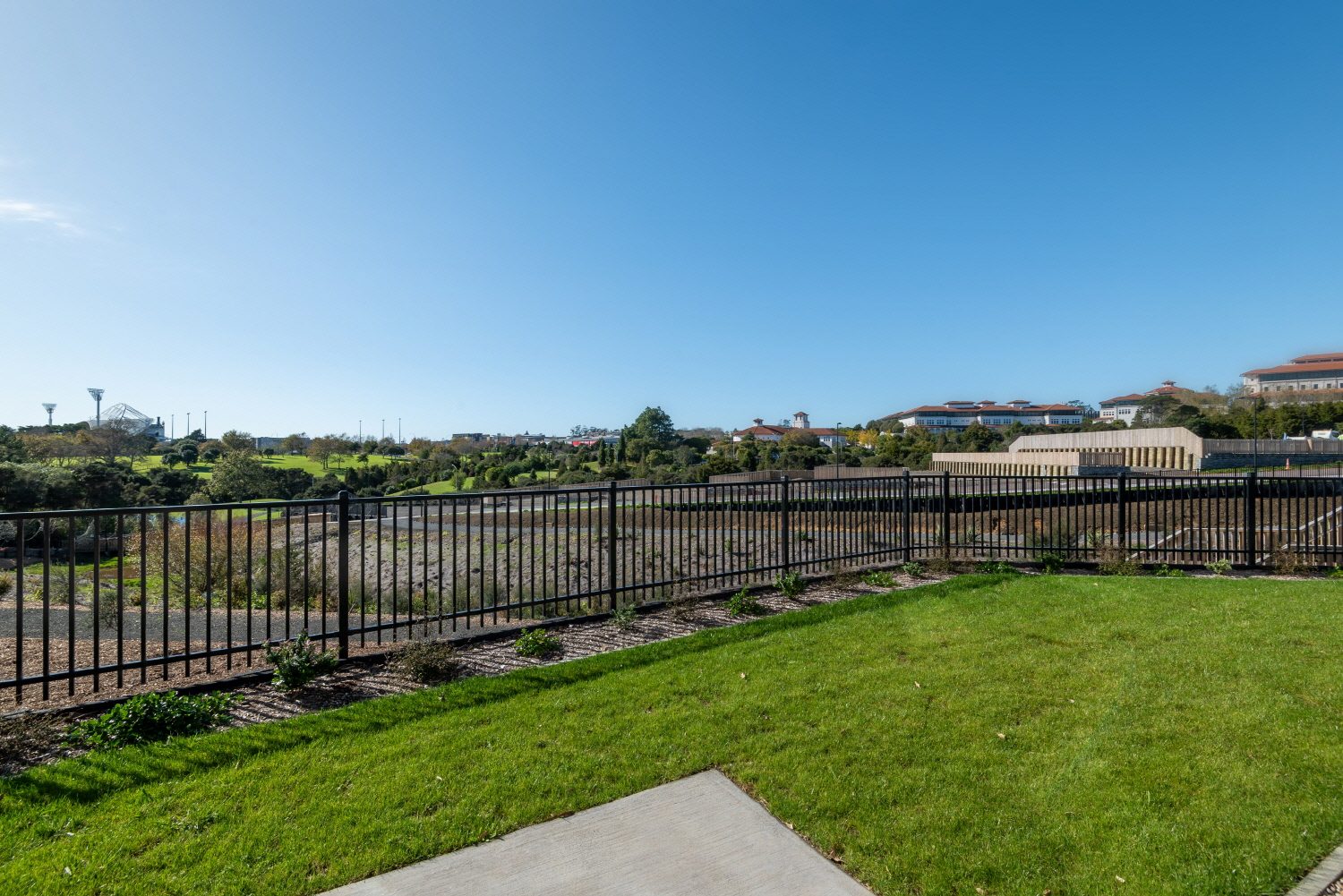 Only one 3 bedroom left!!! — slide 19