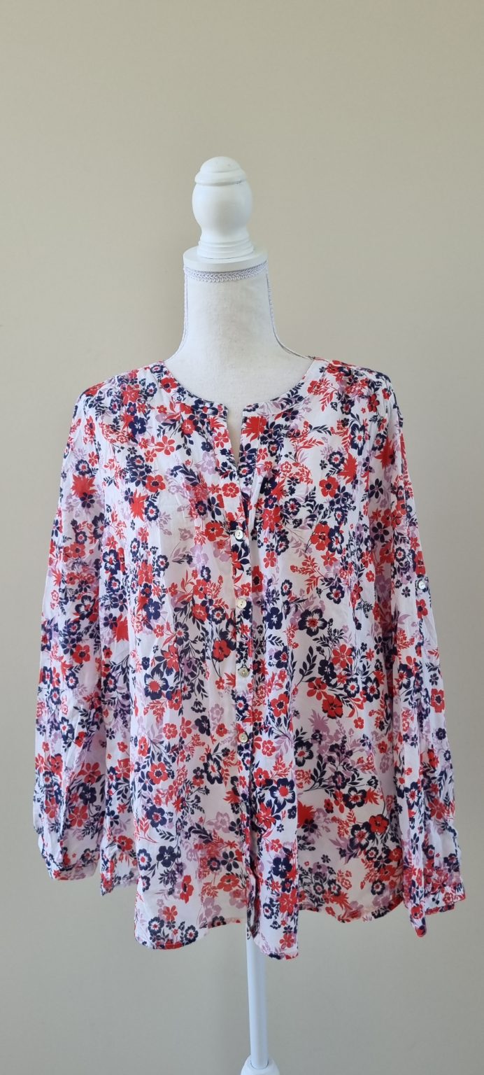 Blue Illusion Shirt size 2L / 18
