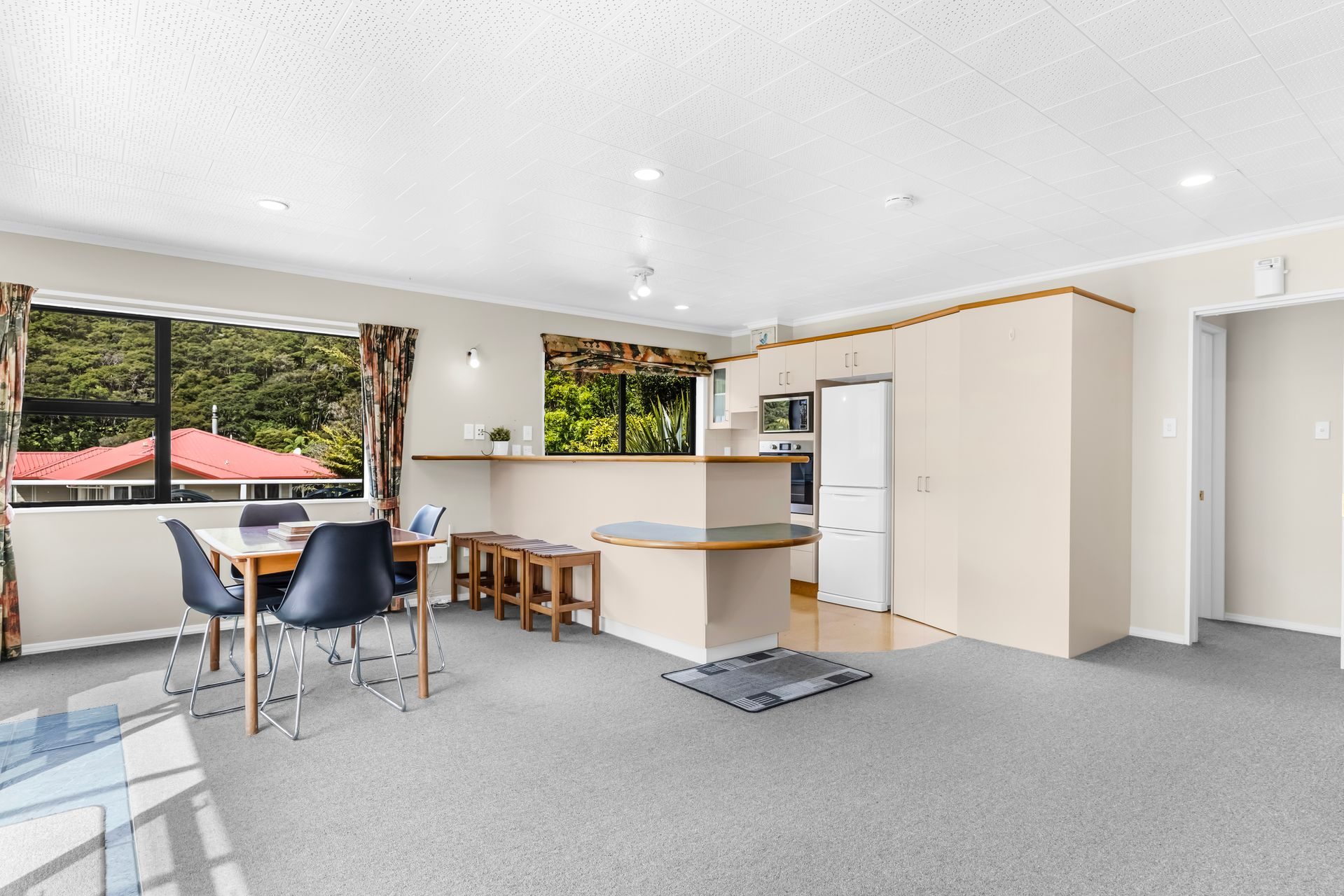 The Ultimate Okiwi Bay Getaway — slide 2