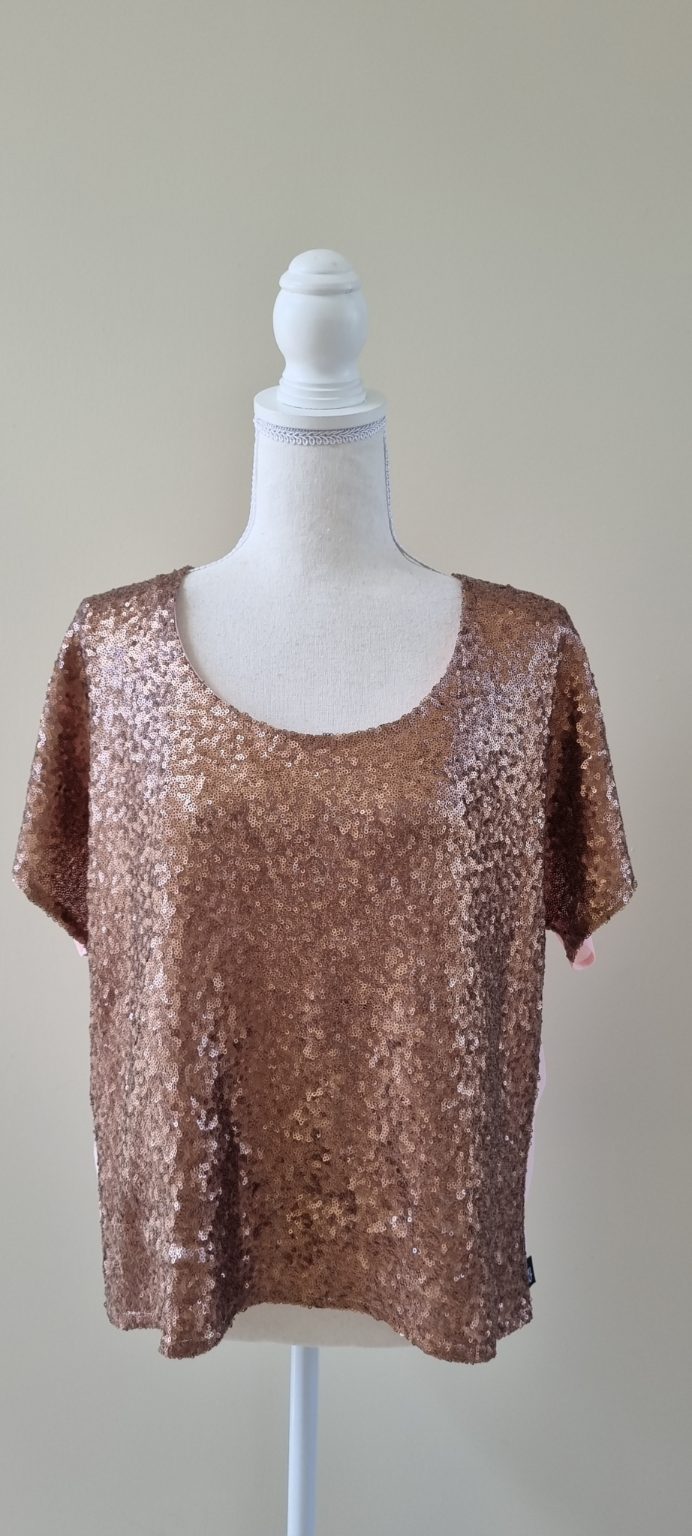 Kilt Top size 14