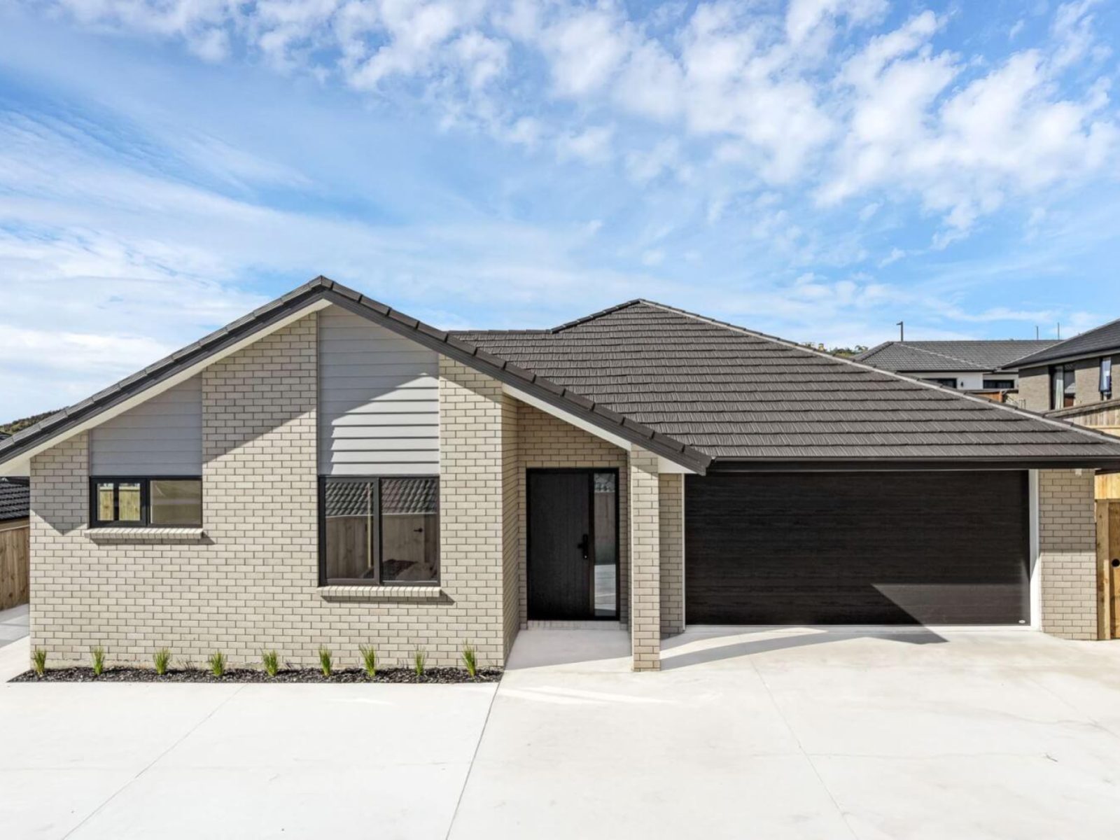Pokeno Home and Income 5 Bed, 3 bath — slide 1