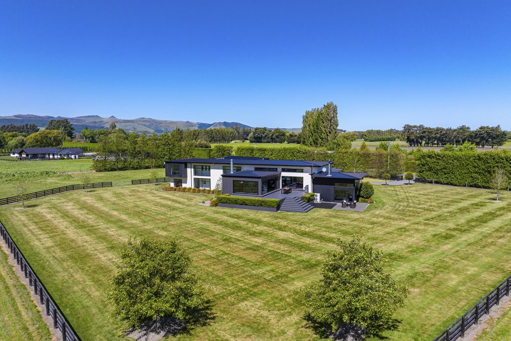 Prime Location, Unmatched Lifestyle, Endless Space — slide 30