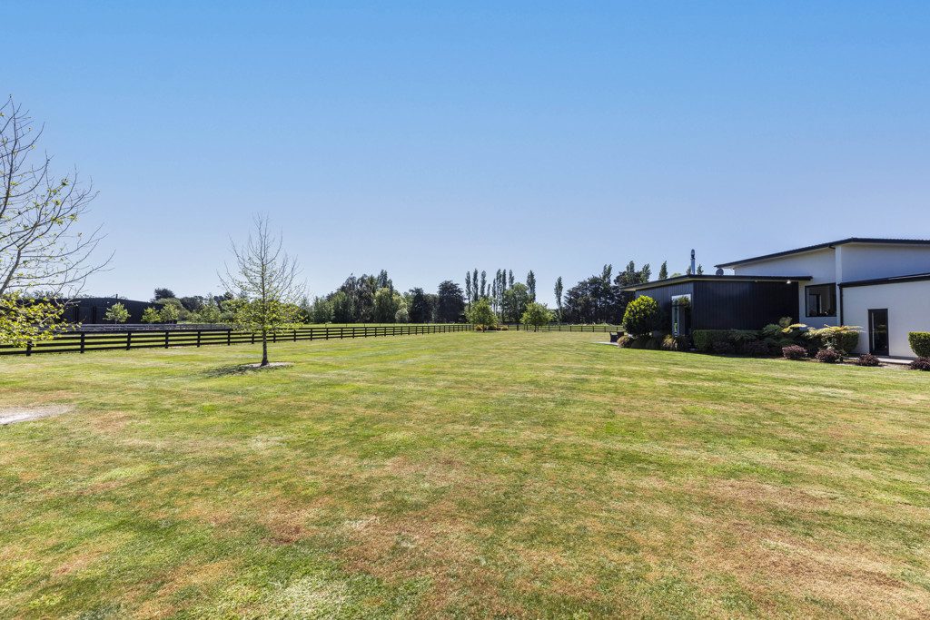 Prime Location, Unmatched Lifestyle, Endless Space — slide 39