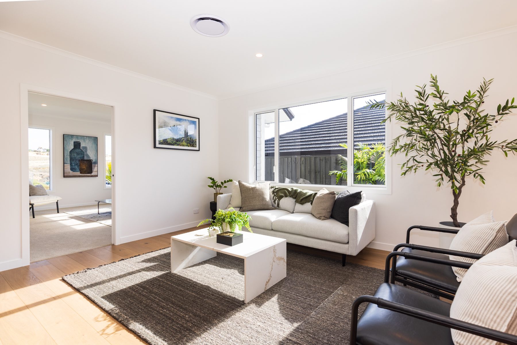 5 Bedroom Stunner with granny potential by SICATO — slide 12
