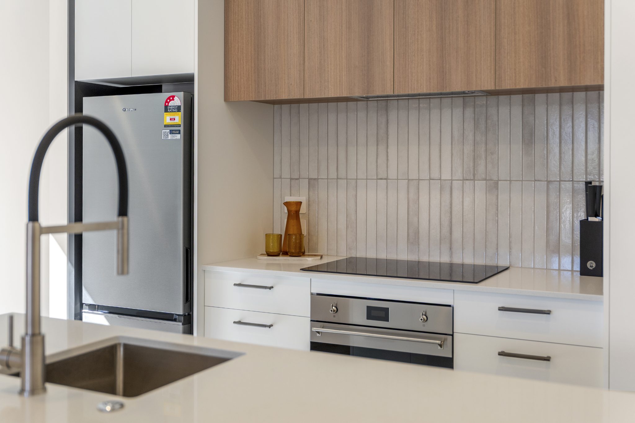 Single-Level 2 Bed Apartment Opposite Hagley Park — slide 7