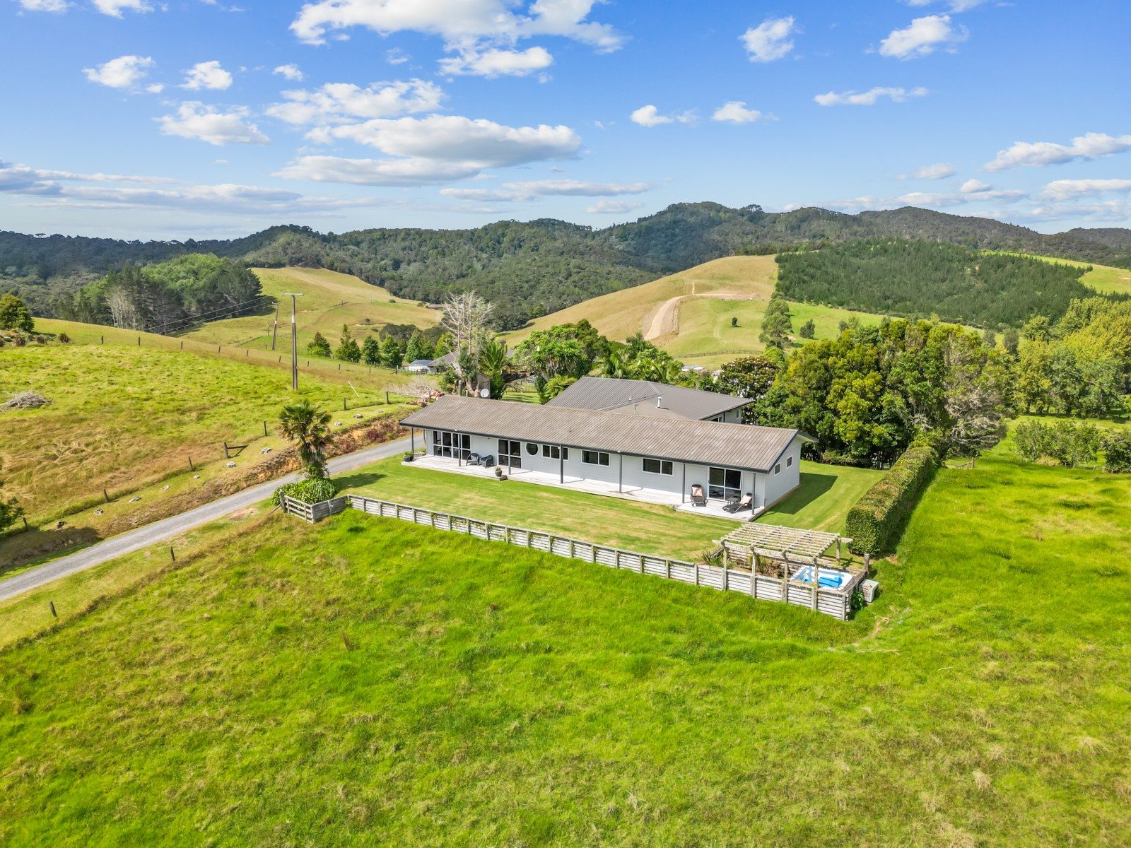 Lifestyle living on Puketona Road — slide 2