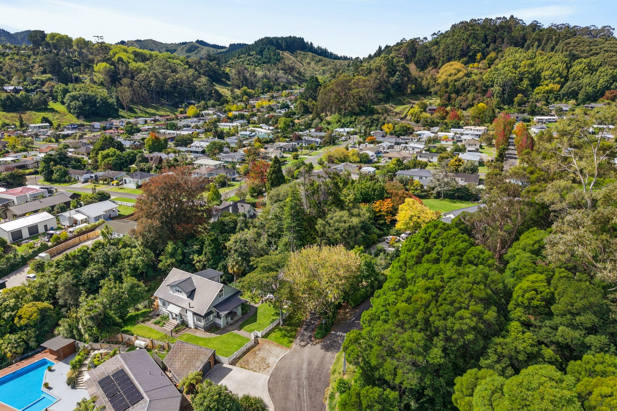 Build smart, live surrounded by nature — slide 2