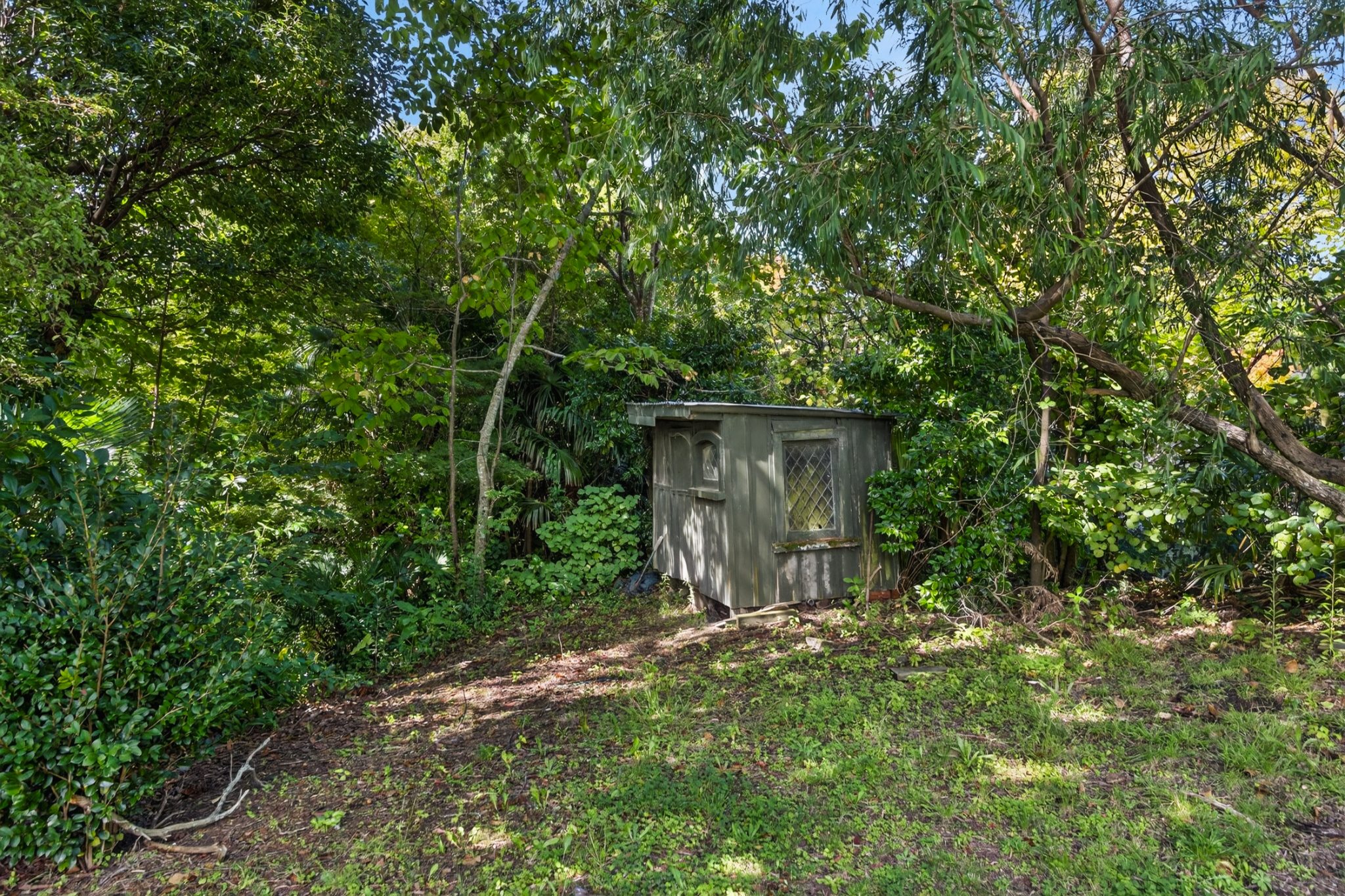 Build smart, live surrounded by nature — slide 6