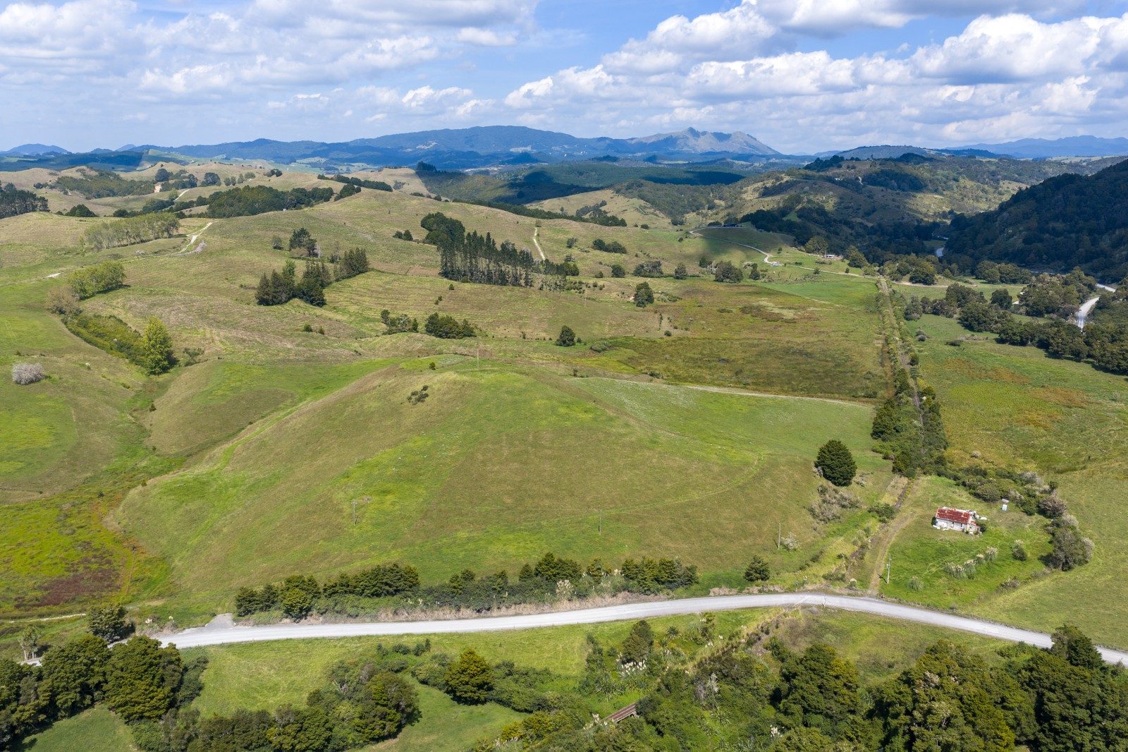 Elevated Views & Rural Serenity – 11.86... — slide 2