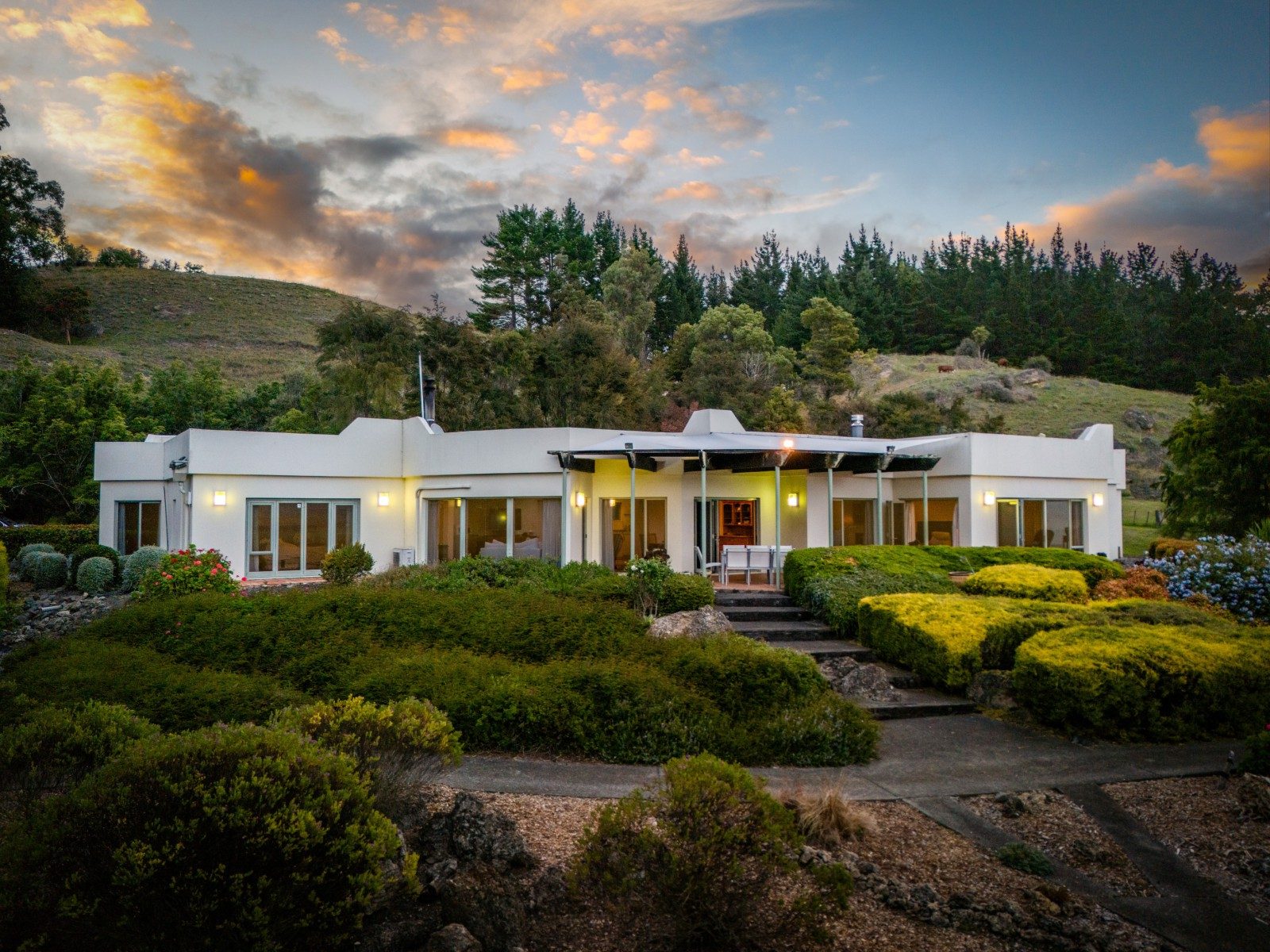 Elevated Lifestyle with Dual Dwellings — slide 2