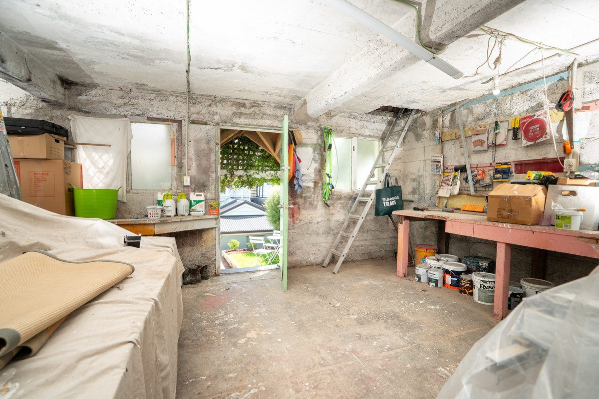 SUN, SPACE & TRIPLE GARAGING - A RARE OPPORTUNITY — slide 23