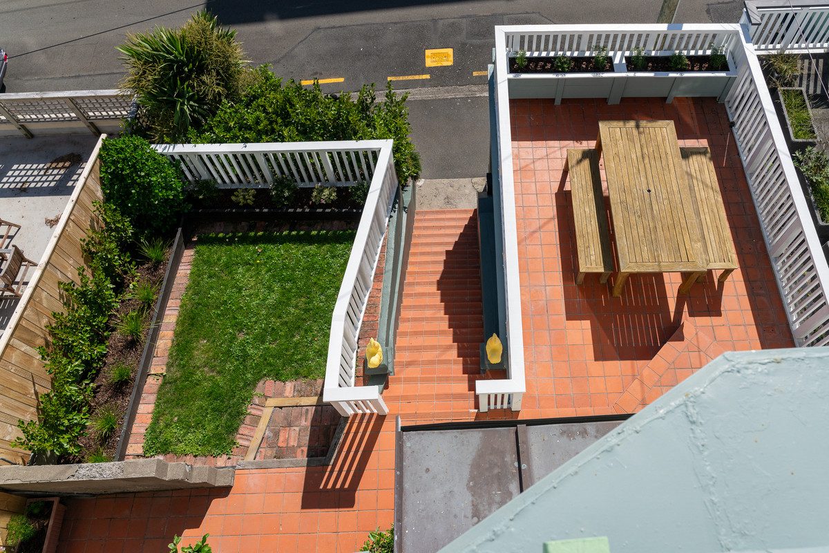 SUN, SPACE & TRIPLE GARAGING - A RARE OPPORTUNITY — slide 42
