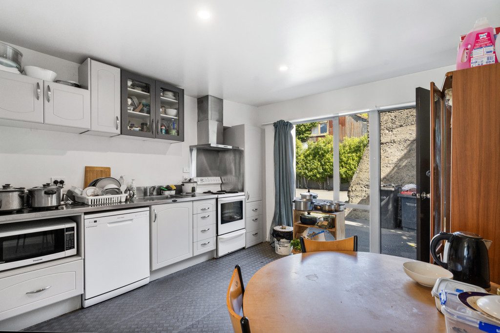 6 Bedrooms. Solid Construction. Smart Investment. — slide 4