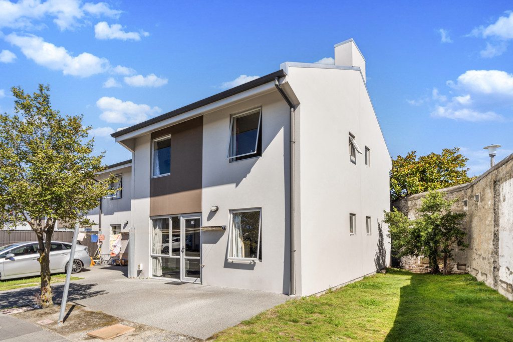 6 Bedrooms. Solid Construction. Smart Investment. — slide 12