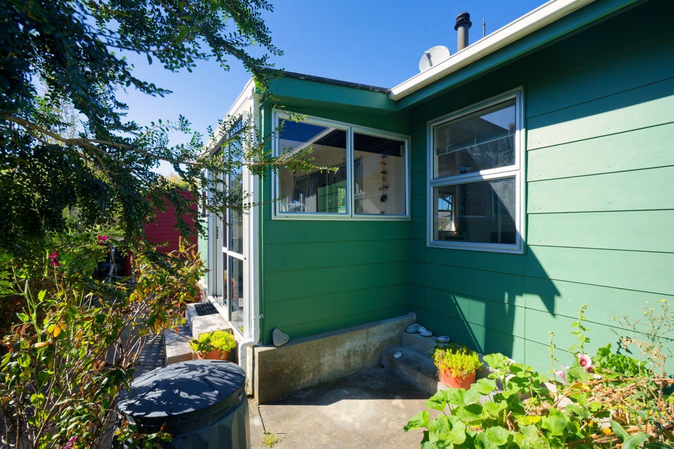 Smart Starter Opposite The Showgrounds — slide 42